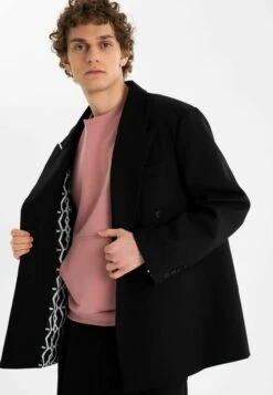 ET NOSKort Kappa / Rock - Black -Stilfulla Val Butik f13bf8359c49416e99702be5e835a958