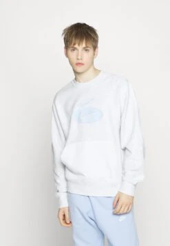 Nike SportswearCREW - Sweatshirt - Birch Heather/football Grey/light Marine -Stilfulla Val Butik f567c17413b546738e6271cb948a2d10