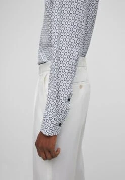 BOSSC-HAL-KENT-C1-223 - Skjorta - White -Stilfulla Val Butik fac86a0c647e49729ce9c97080904edb