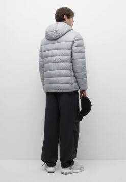 PULL & BEAR PULL&BEARLIGHTWEIGHT PUFFER - Vinterjacka - Light Grey -Stilfulla Val Butik fcf39f6b38144dec93756b8780d5647f