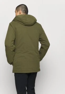 VolcomSTARGET - Vinterkappa /-rock - Military -Stilfulla Val Butik fe50935a03a444959ce26600e01b494e